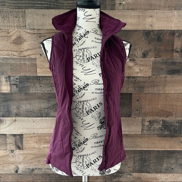 Lululemon Run For Cold Vest Plum Size 2 - Picture 6 of 15